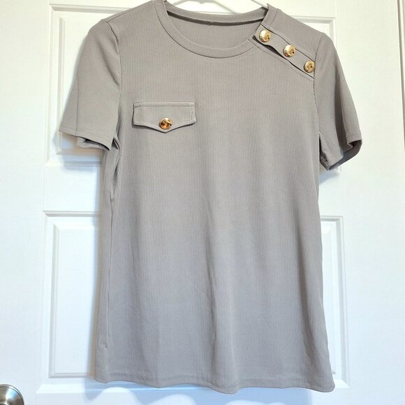 Grey top - Picture 1 of 9